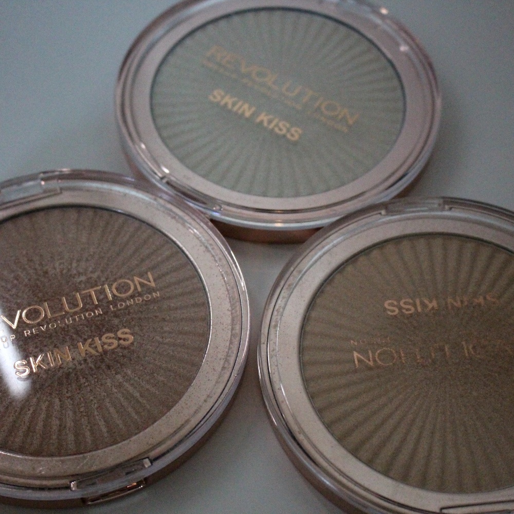 Revolution Beauty Skin Kiss Highlighters - Bundle